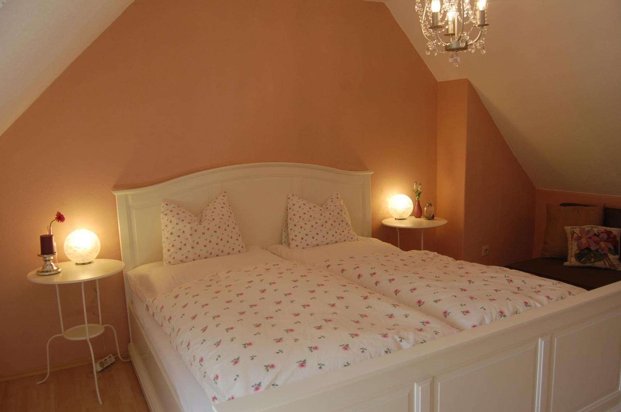 Hofgassl Zentgraf Bed & Breakfast Moerbisch Am See Exterior photo