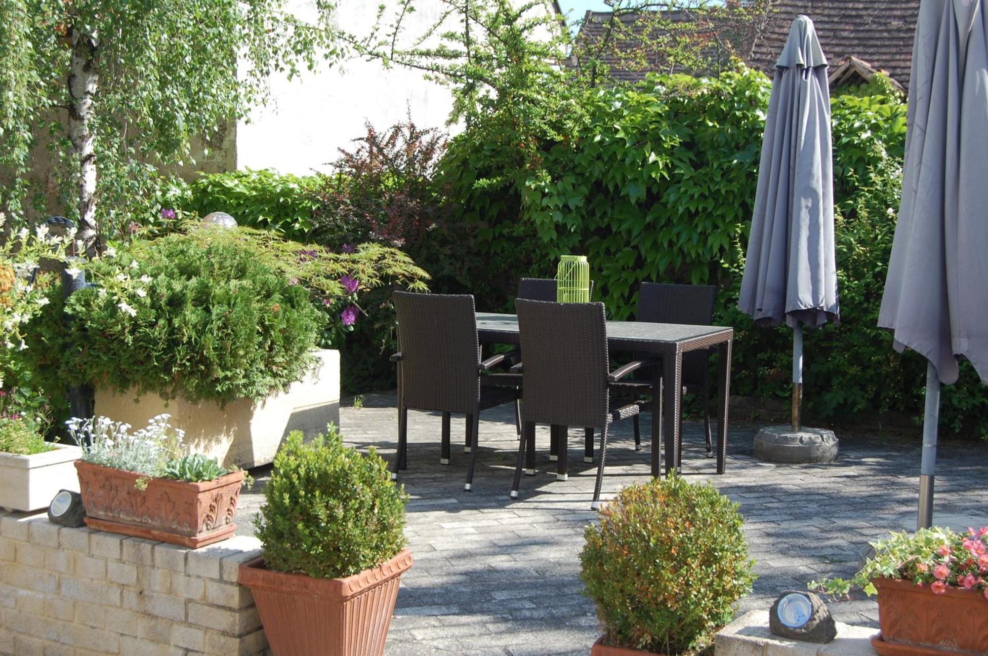 Hofgassl Zentgraf Bed & Breakfast Moerbisch Am See Exterior photo