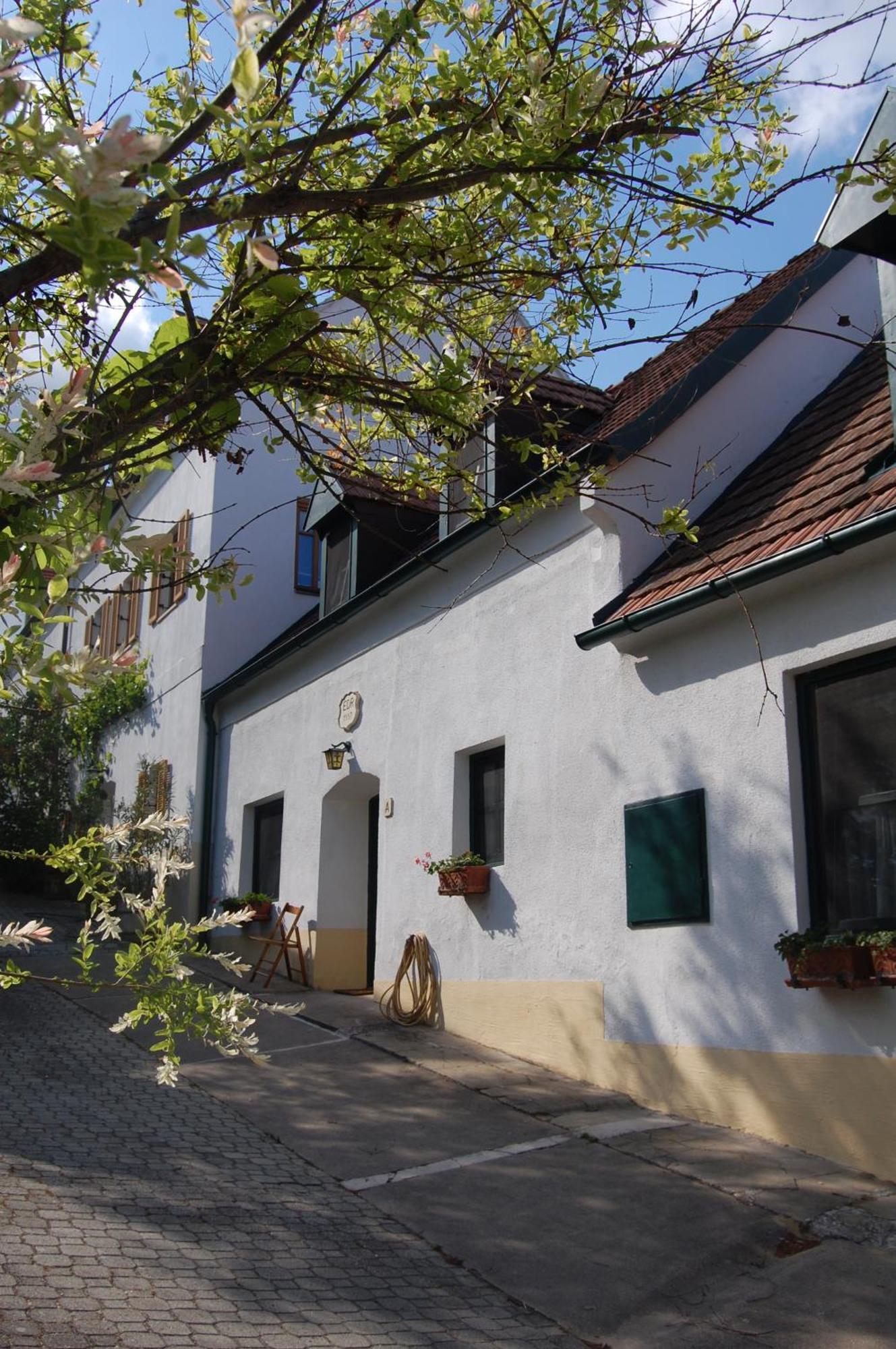 Hofgassl Zentgraf Bed & Breakfast Moerbisch Am See Exterior photo